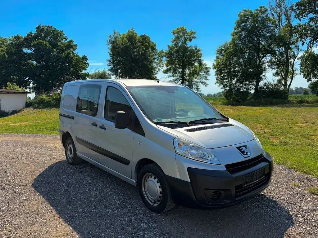 Gebraucht Peugeot Expert 120 PS (88 kW) 2011 Grau Van
