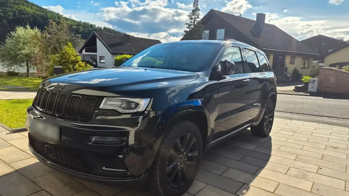 Gebraucht Jeep Grand Cherokee Summit 250 PS (183 kW) 2017 Schwarz SUV