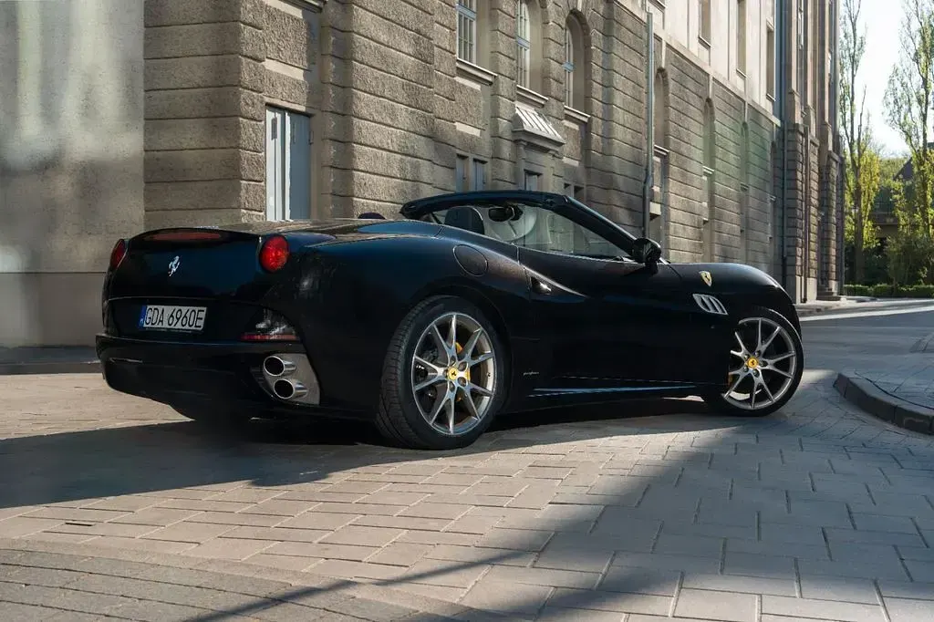 Gebraucht Ferrari California 489 PS (359 kW) 2013 Schwarz Cabrio