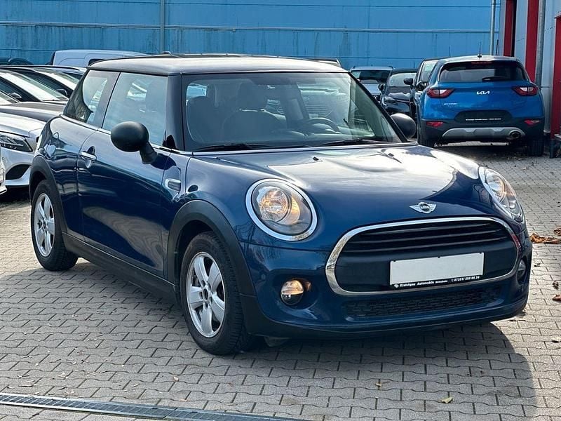 Gebraucht Mini ONE 102 PS (75 kW) 2017 Blau Kleinwagen
