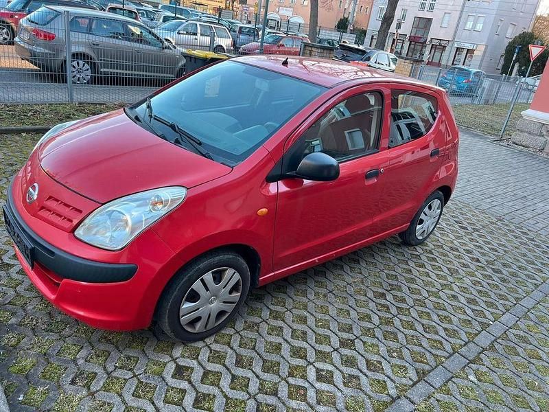 Gebraucht Nissan Pixo 68 PS (50 kW) 2011 Rot Kleinwagen