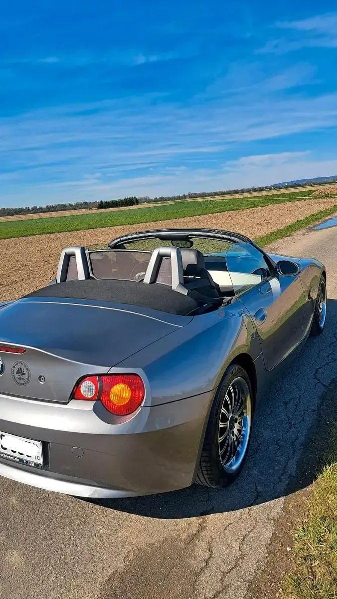 Gebraucht BMW Z4 192 PS (141 kW) 2003 Grau Cabrio