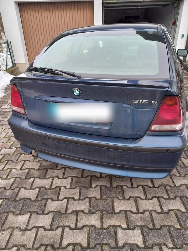 Gebraucht BMW 316 Compact Advantage 116 PS (85 kW) 2004 Blau Kleinwagen