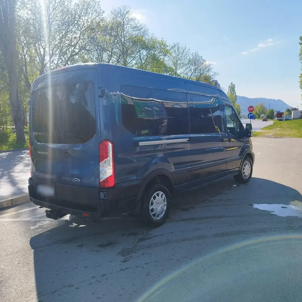 Usata Ford Transit 150 CV (110 kW) 2024 Blu Monovolume