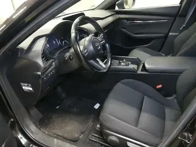 Używany Mazda 3 122 KM (89 kW) 2023 Czarny Sedan/Limuzyna