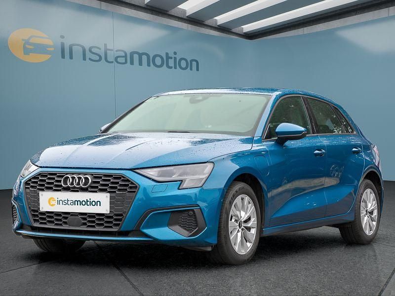 Blau Gebraucht 2022 Audi A3 e-tron Kleinwagen | 22.299 € (Guter Preis) - Bild 1/4