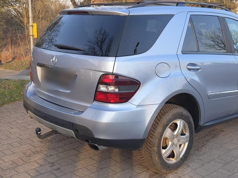 Gebraucht Mercedes ML280 190 PS (139 kW) 2008 SUV
