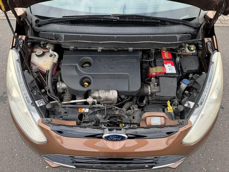 Gebraucht Ford B-MAX Titanium 95 PS (69 kW) 2013 Braun Van / Kleinbus