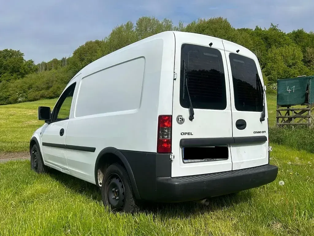 Gebraucht Opel Combo 75 PS (55 kW) 2011 Weiß Van / Kleinbus