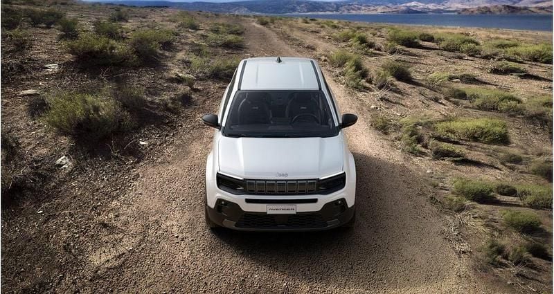 Neu Jeep Avenger Longitude 110 PS (80 kW) 2026 Weiß SUV