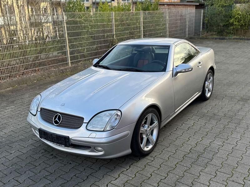 Gebraucht Mercedes SLK200 163 PS (119 kW) 2000 Silber Cabrio