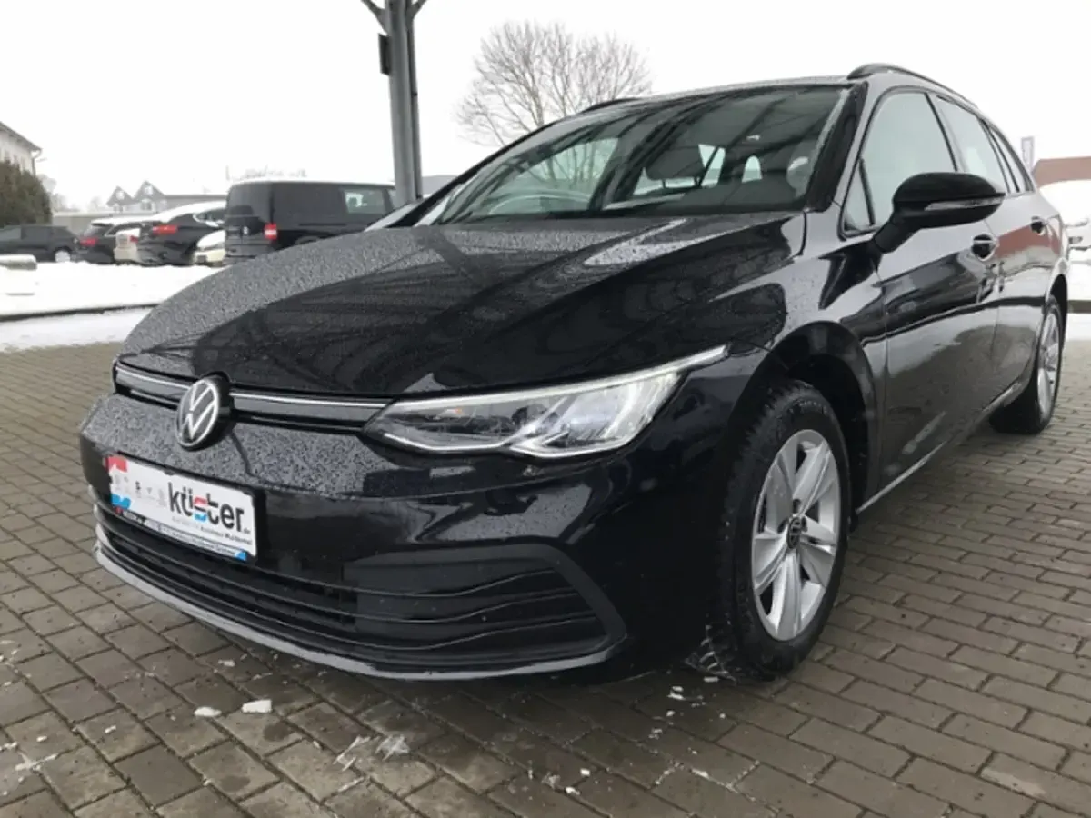 Gebraucht VW Golf VIII Life 131 PS (96 kW) 2022 Schwarz Kombi