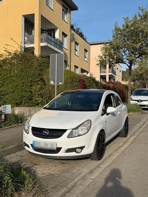 Gebraucht Opel Corsa 90 PS (66 kW) 2009 Weiß Kleinwagen
