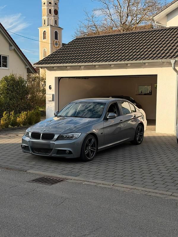 Gebraucht BMW 316 116 PS (85 kW) 2010 Grau Limousine