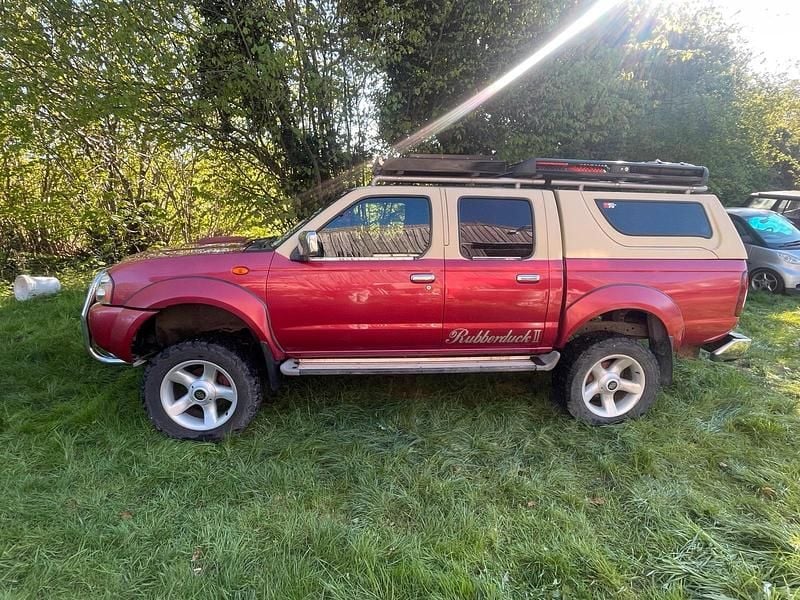 Gebraucht Nissan PickUp 133 PS (97 kW) 2003 Rot Pickup