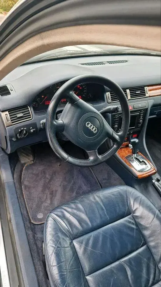 Gebraucht Audi A6 193 PS (141 kW) 2000 Blau Limousine
