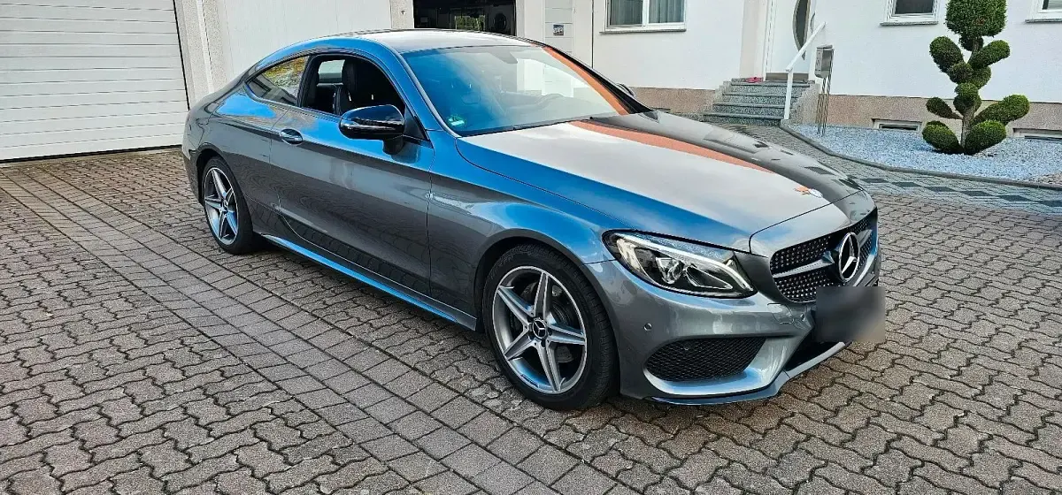Gebraucht Mercedes C200 AMG line 184 PS (135 kW) 2016 Grau Coupé