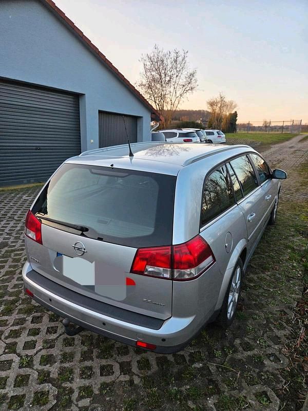 Gebraucht Opel Vectra 155 PS (114 kW) 2004 Grau Kombi