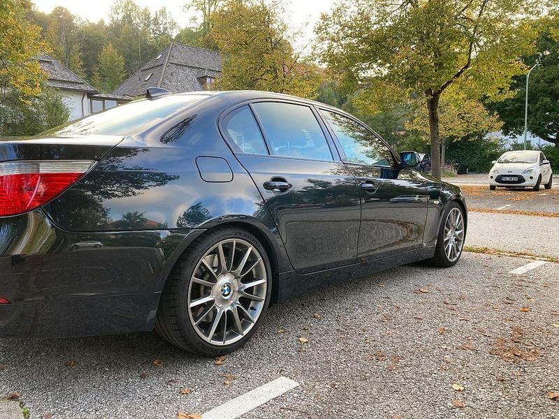 Gebraucht BMW 550 Performance 367 PS (269 kW) 2005 Grün Limousine