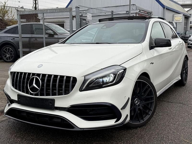 Weiß Gebraucht 2017 Mercedes A45 AMG AMG Limousine | 27.900 € (Fairer Preis) - Bild 1/4