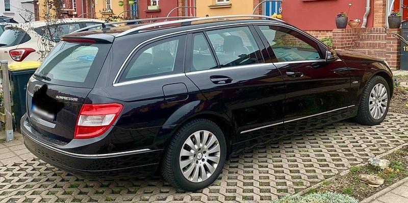 Gebraucht Mercedes C180 115 PS (84 kW) 2009 Schwarz Kombi