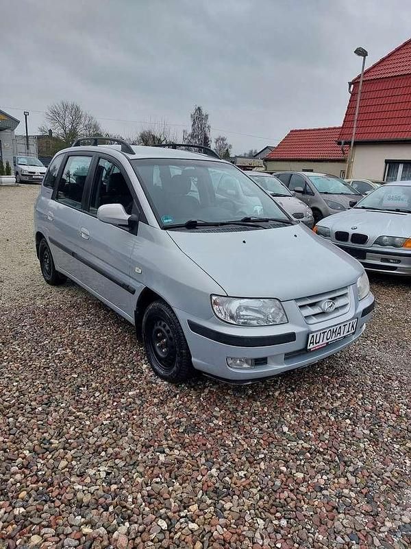 Gebraucht Hyundai Matrix GLS 122 PS (89 kW) 2005 Silber Van / Kleinbus