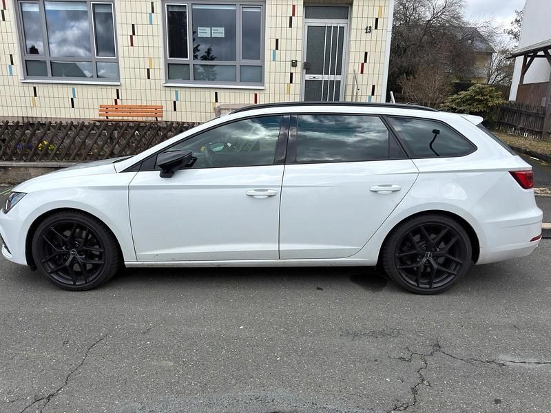 Gebraucht Seat Leon 4Drive 300 PS (220 kW) 2020 Weiß Kombi