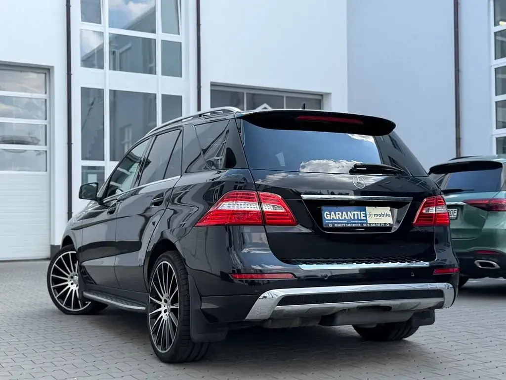 Gebraucht Mercedes ML350 258 PS (189 kW) 2014 Schwarz SUV