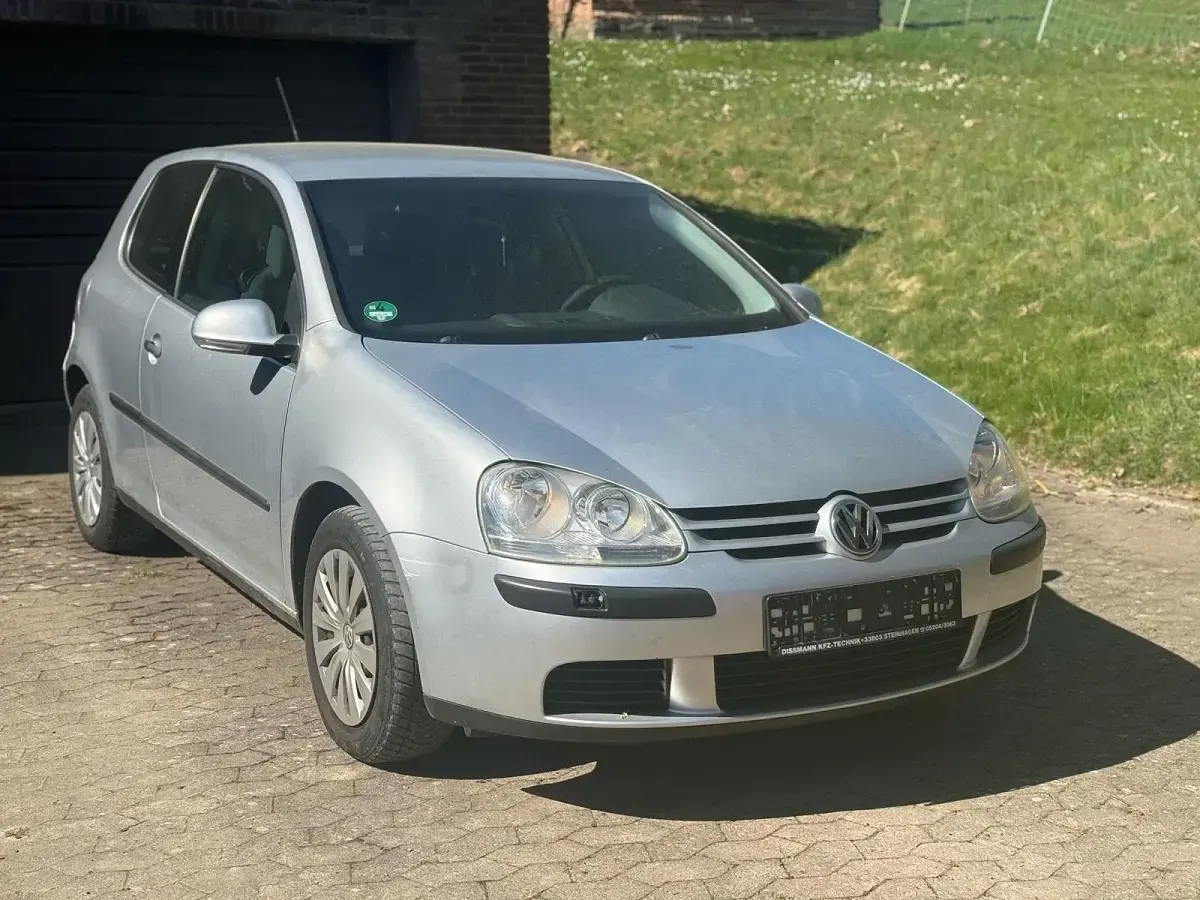 Gebraucht VW Golf IV 75 PS (55 kW) 2005 Silber Kleinwagen