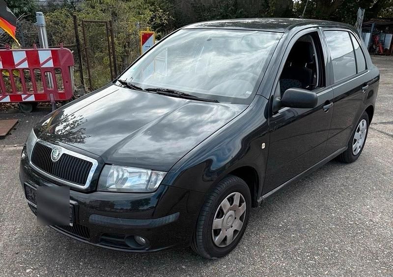 Schwarz Gebraucht 2005 Skoda Fabia Kleinwagen | 750 € (Guter Preis) - Bild 1/4