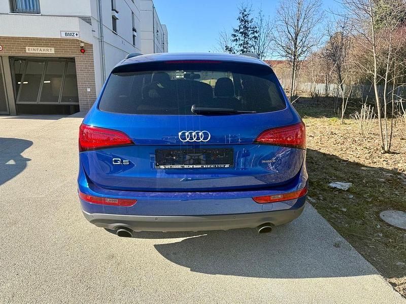 Gebraucht Audi Q5 Comfort 224 PS (164 kW) 2015 Blau SUV
