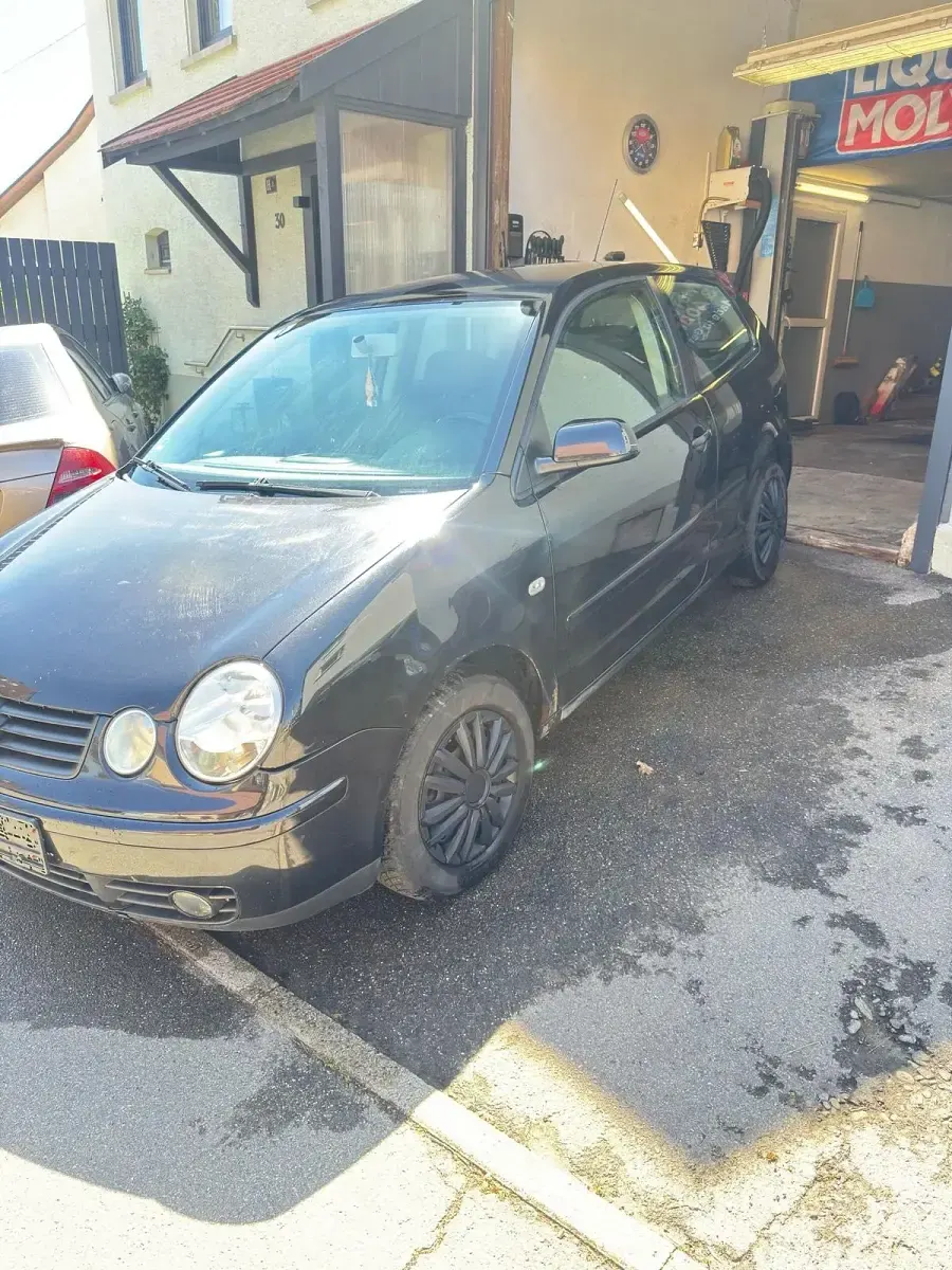 Gebraucht VW Polo 75 PS (55 kW) 2004 Schwarz Kleinwagen