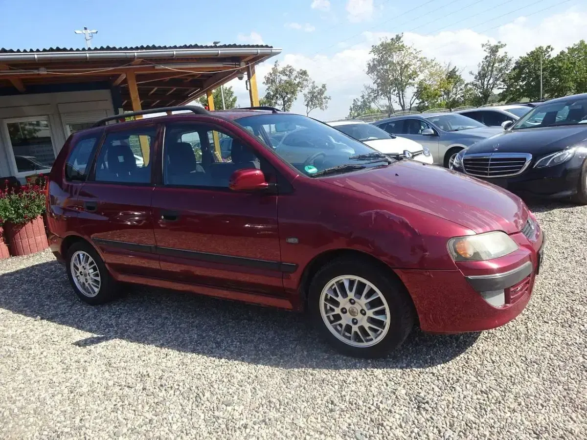 Gebraucht Mitsubishi Space Star 98 PS (72 kW) 2004 Rot Van / Kleinbus