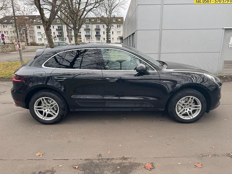 Gebraucht Porsche Macan S 258 PS (189 kW) 2016 Schwarz SUV