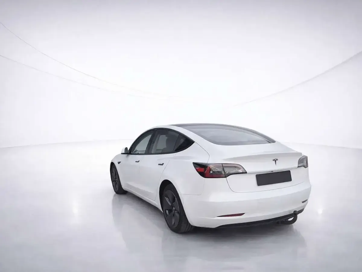 Käytetty Tesla Model 3 366 kW (498 HP) 2022 Valkoinen Sedan