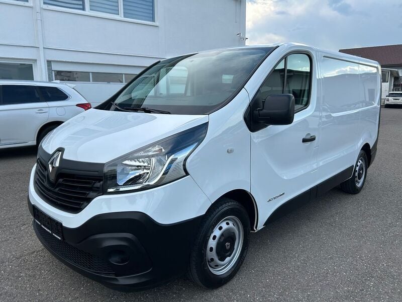 Gebraucht Renault Trafic Komfort 125 PS (91 kW) 2017 Weiß Van / Kleinbus