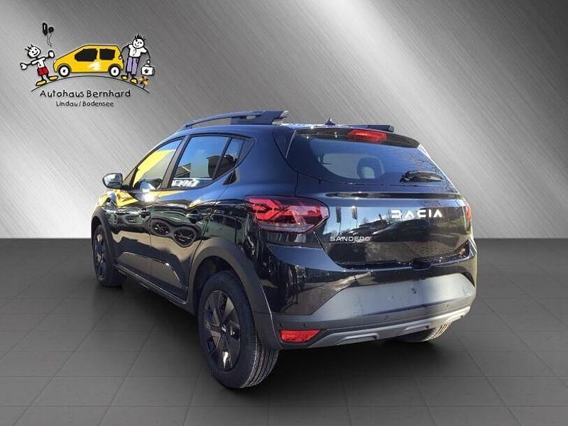 Gebraucht Dacia Sandero Expression 91 PS (66 kW) 2024 Perlmuttschwarz Kleinwagen