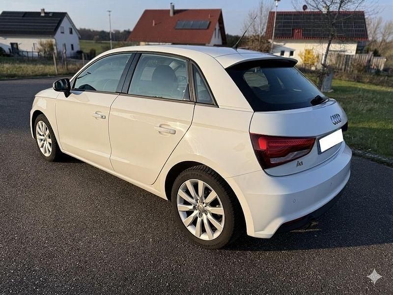 Gebraucht Audi A1 Sportback 95 PS (69 kW) 2016 Weiß Kleinwagen
