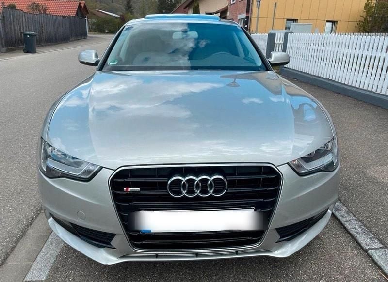 Beige Gebraucht 2012 Audi A5 Sportback Comfort Kleinwagen | 13.500 € (Etwas zu teuer) - Bild 1/4