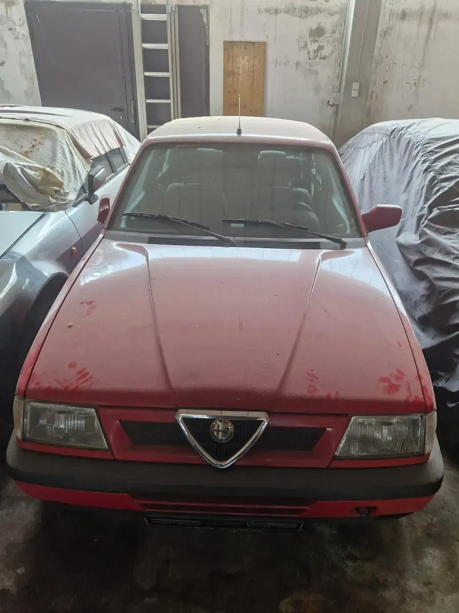 Gebraucht Alfa Romeo 33 107 PS (78 kW) 1990 Rot Limousine