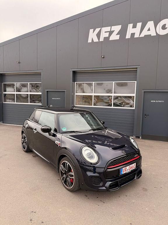 Gebraucht Mini John Cooper Works 231 PS (169 kW) 2022 Schwarz Kleinwagen