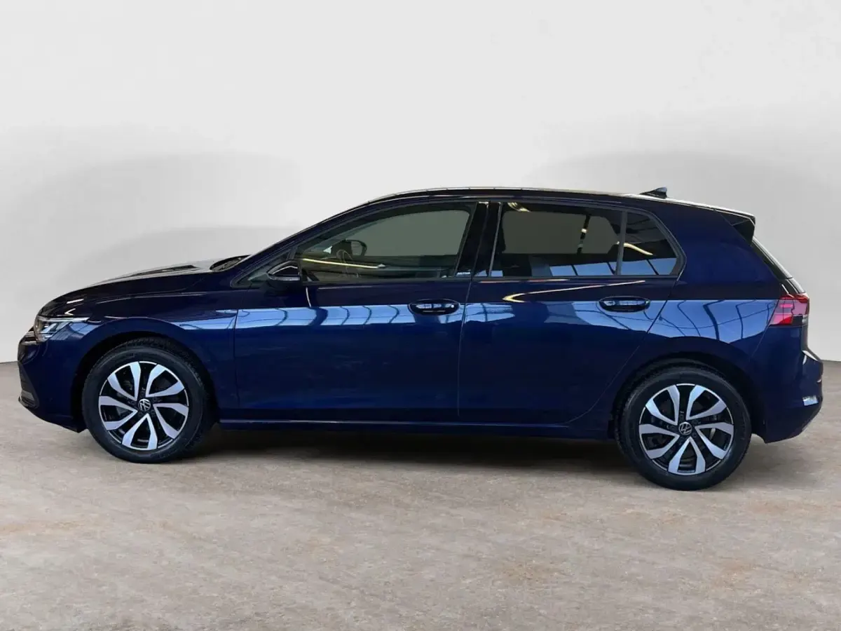 Gebraucht VW Golf VIII Active 150 PS (110 kW) 2021
