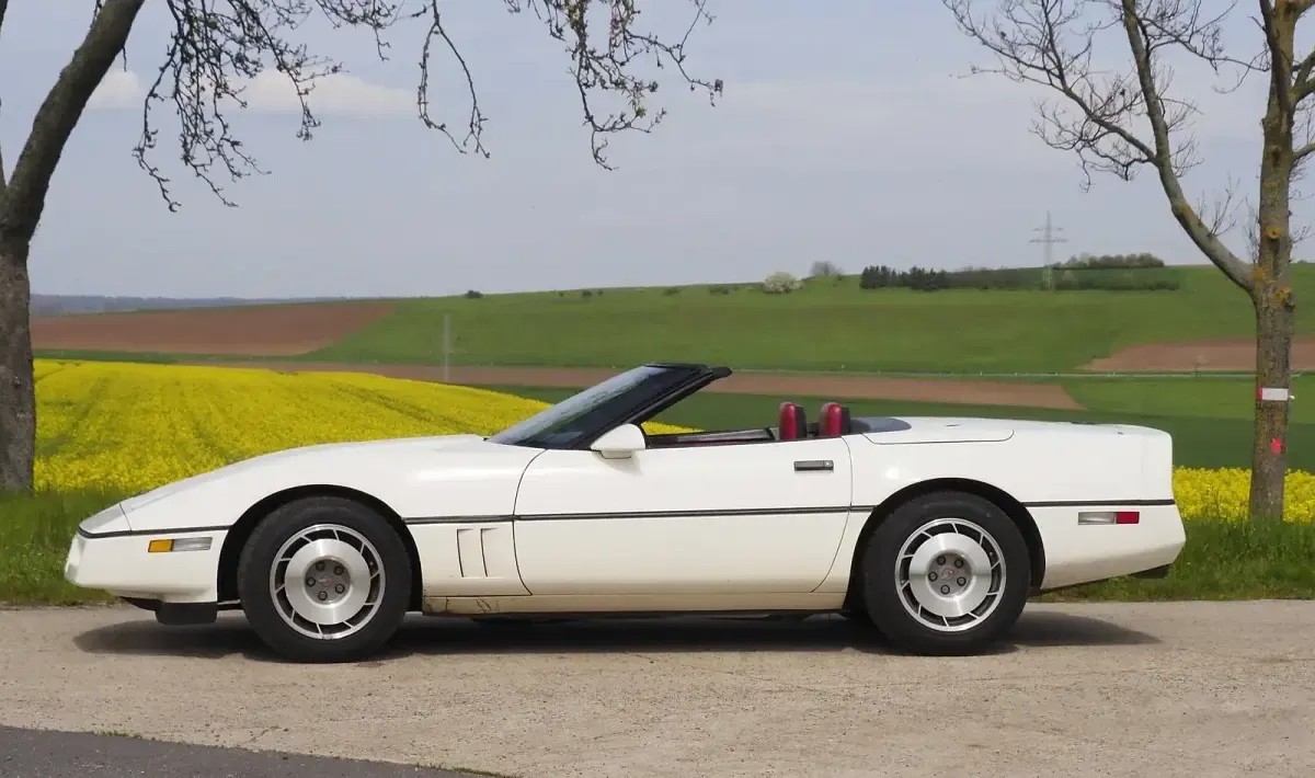 Gebraucht Corvette C4 245 PS (180 kW) 1987 Weiß Cabrio