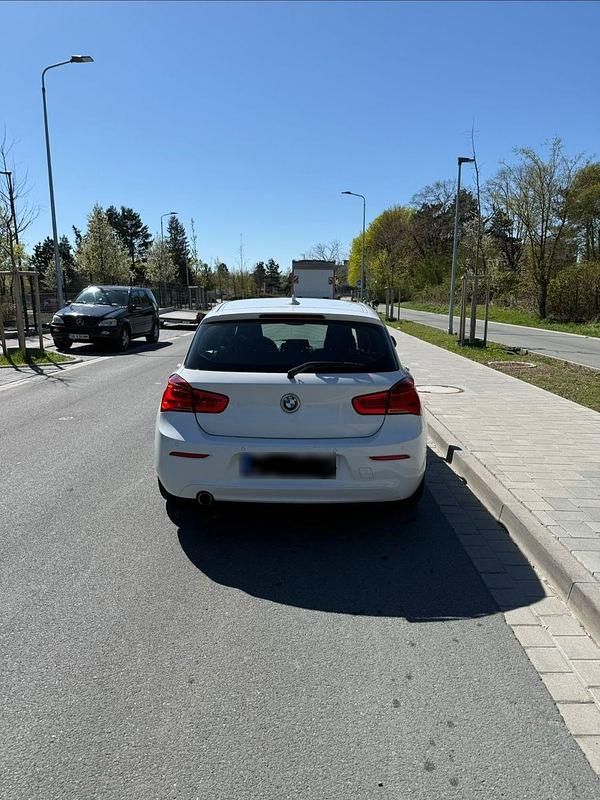 Usata BMW 116 Efficient Dynamics 116 CV (85 kW) 2015 Bianco Utilitaria