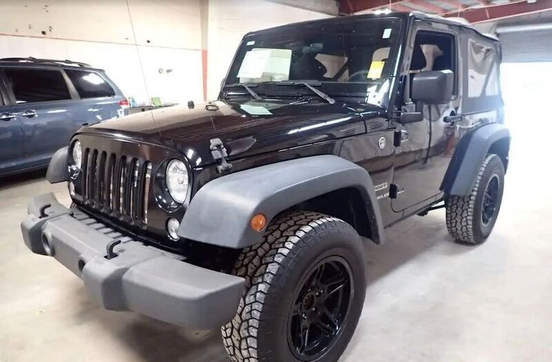 Schwarz Gebraucht 2015 Jeep Wrangler Sport SUV | 19.900 € - Bild 1/4