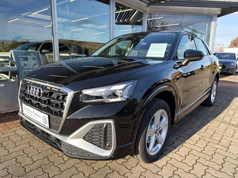 Neu Audi Q2 S-Line 150 PS (110 kW) 2026 Schwarz SUV