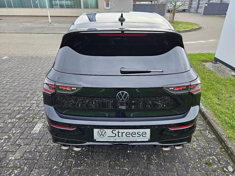 Gebraucht VW Golf VIII R 333 PS (244 kW) 2025 Schwarz Limousine