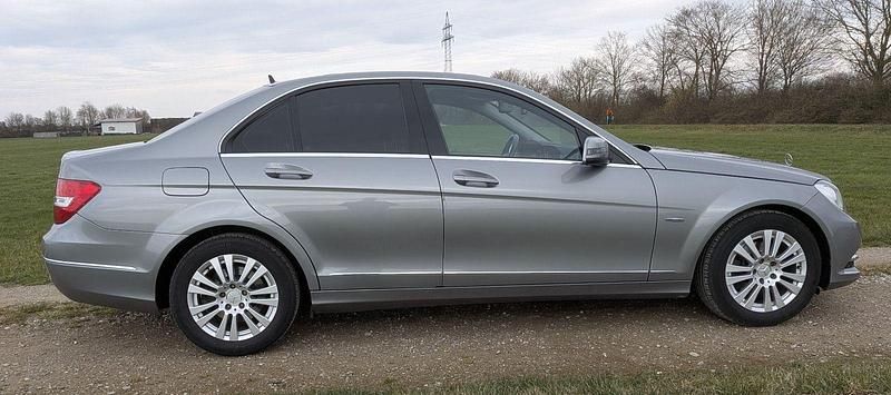 Gebraucht Mercedes C250 Elegance 204 PS (150 kW) 2011 Limousine