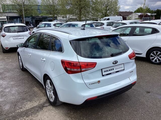 Gebraucht Kia Ceed 135 PS (99 kW) 2016 Weiß Kleinwagen
