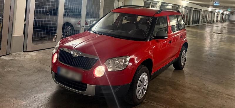Rot Gebraucht 2010 Skoda Yeti SUV | 3.999 € (Guter Preis) - Bild 1/4